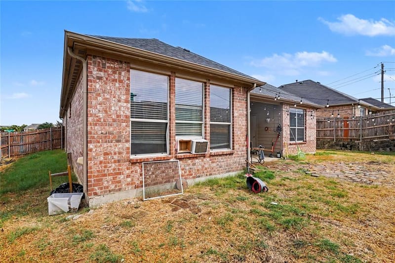 2707 Meadow Lake Drive, Grand Prairie TX 75050 - Photo 25