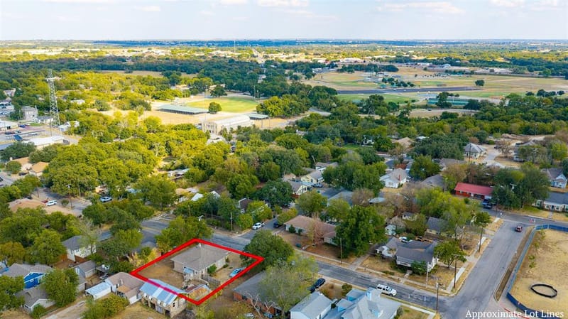 703 W College Street, Stephenville TX 76401 - Photo 26