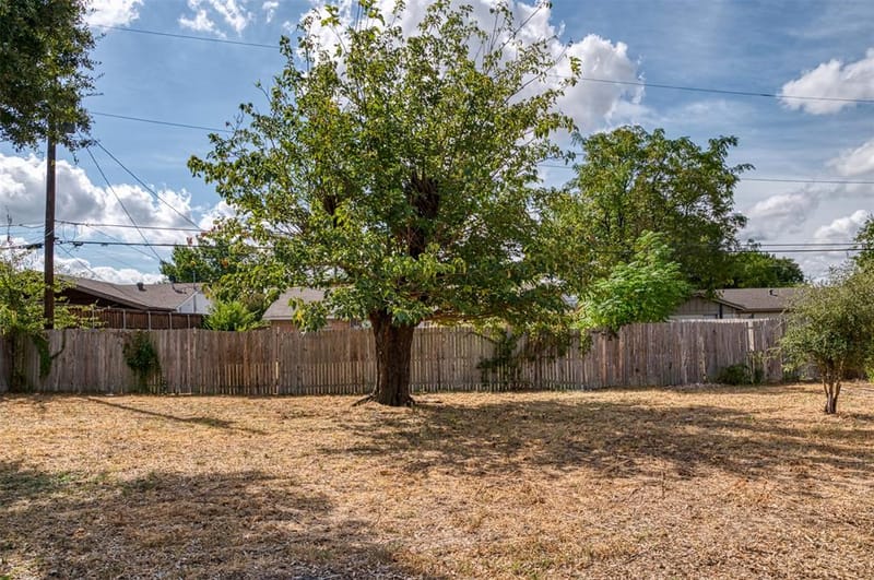 417 Fieldwood Terrace, Hurst TX 76053 - Photo 23
