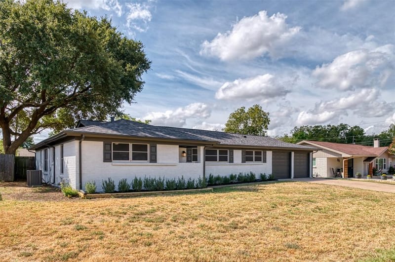 417 Fieldwood Terrace, Hurst TX 76053 - Photo 2