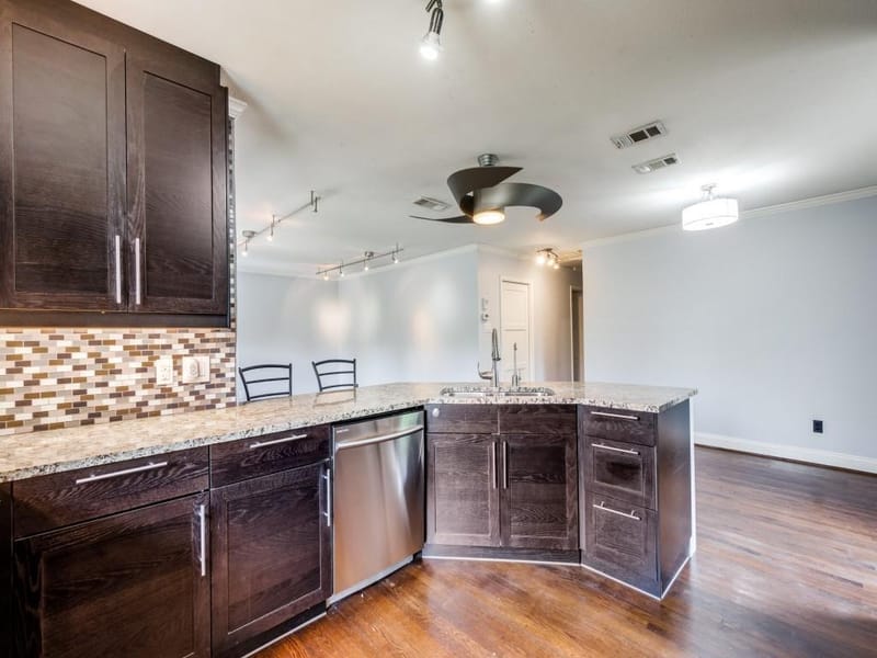 9520 Ash Creek Drive, Dallas TX 75228 - Photo 8