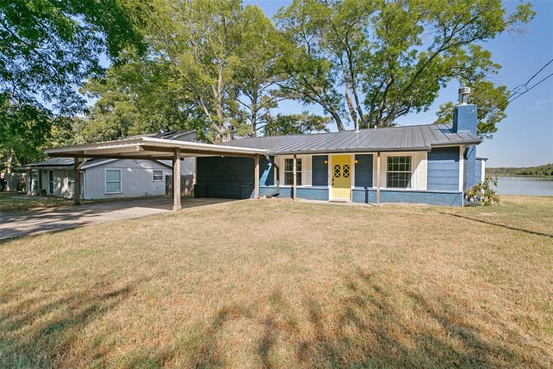 7420 Love Circle, Fort Worth TX 76135 - Photo 3
