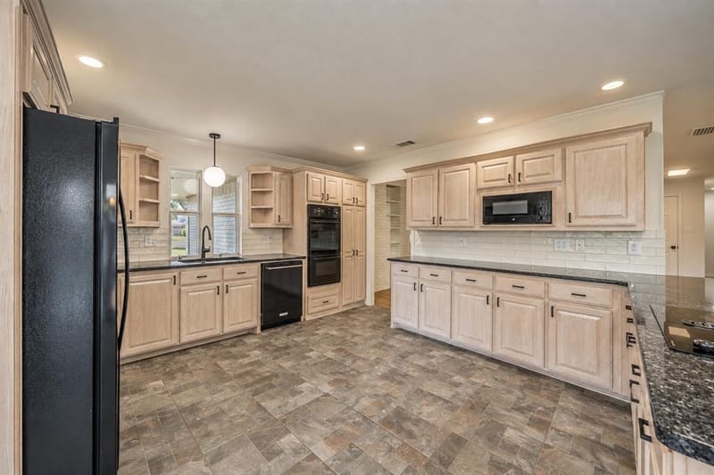 2409 Fairview Drive, Plano TX 75075 - Photo 14