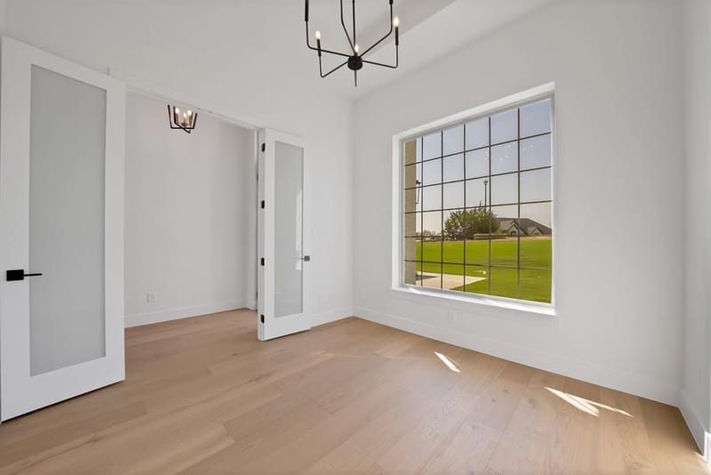 109 Top Flight Drive, Weatherford TX 76087 - Photo 7