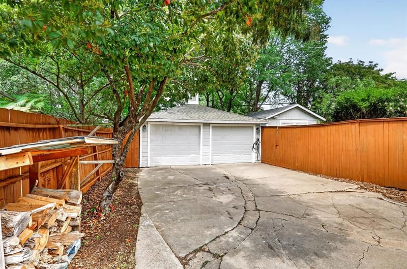 3618 S Hills Avenue, Fort Worth TX 76109 - Photo 36