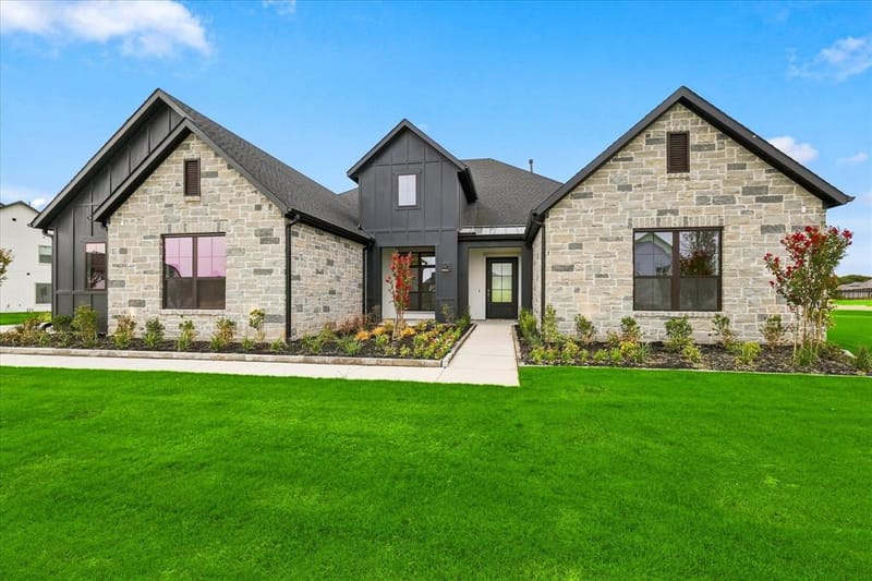 1303 Live Oak Lane, Oak Point TX 75068
