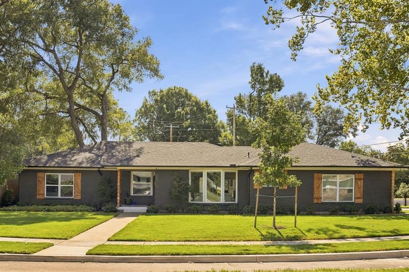 6816 Whitehill Street, Dallas TX 75231 - Photo 2