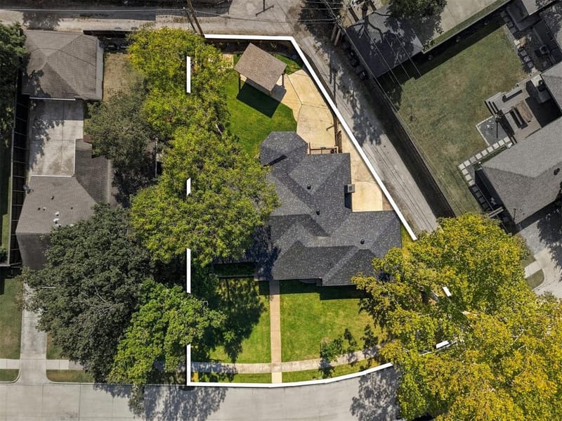 6816 Whitehill Street, Dallas TX 75231 - Photo 35