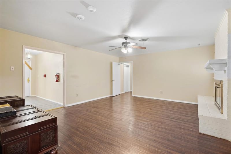 5682 Worrell Drive, Fort Worth TX 76133 - Photo 8