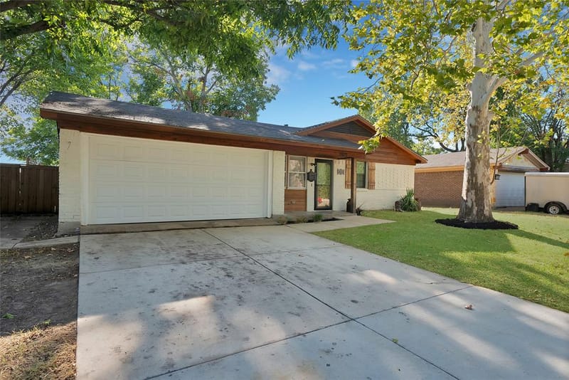 2622 Arcady Drive, Garland TX 75041 - Photo 3