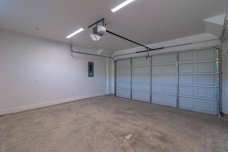 1626 Andrade Place, Dallas TX 75204 - Photo 3