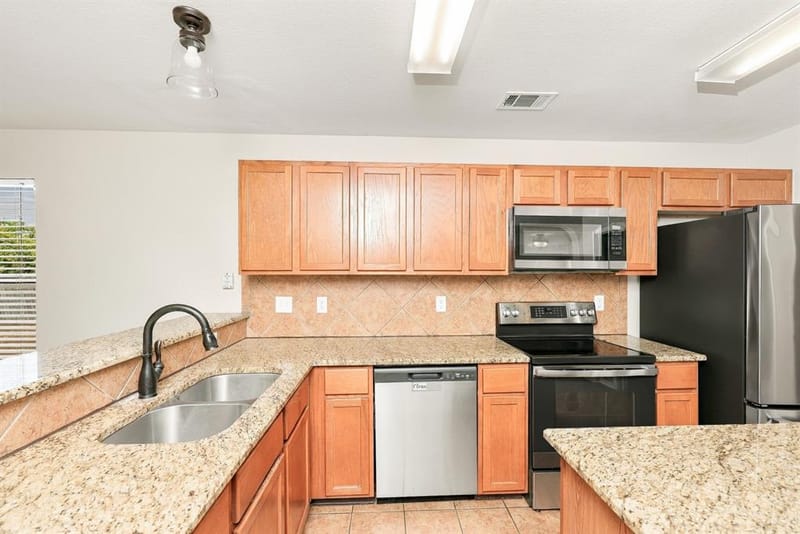 3911 Alpha Way, Midlothian TX 76065 - Photo 18