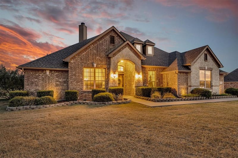 2231 Riverside Drive, Kaufman TX 75142