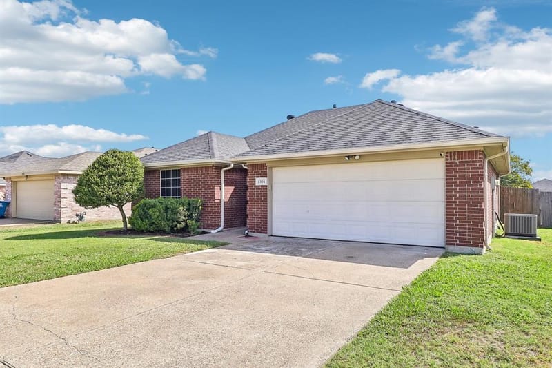 1504 Parrot Court, DeSoto TX 75115 - Photo 2