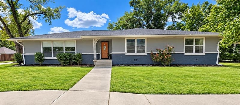 224 E 9th Street, Bonham TX 75418