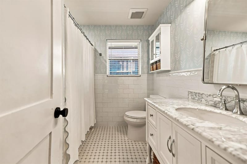 4637 Rockaway Drive, Dallas TX 75214 - Photo 12