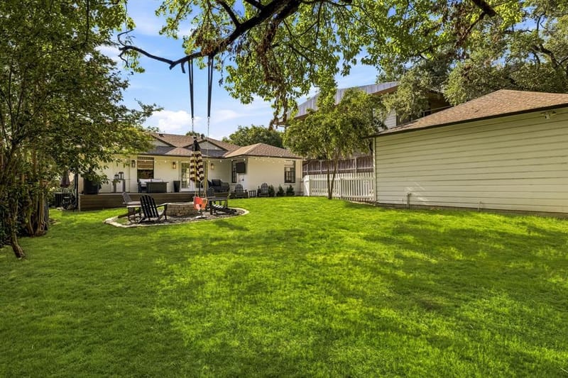 4637 Rockaway Drive, Dallas TX 75214 - Photo 19