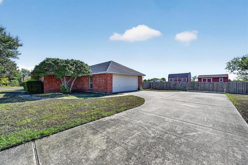 3315 Dasher Street, Lancaster TX 75146 - Photo 7