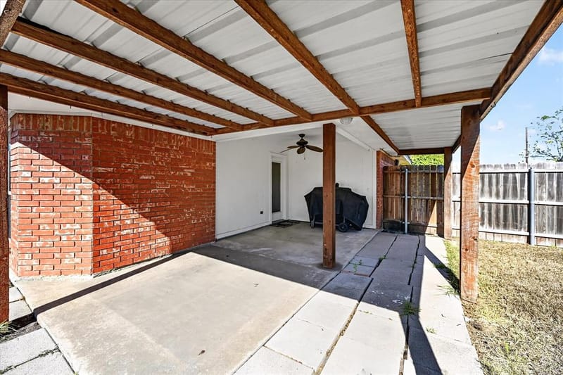 3315 Dasher Street, Lancaster TX 75146 - Photo 32