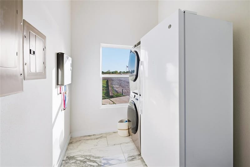 1045 Augustus Court, Rio Vista TX 76093 - Photo 24