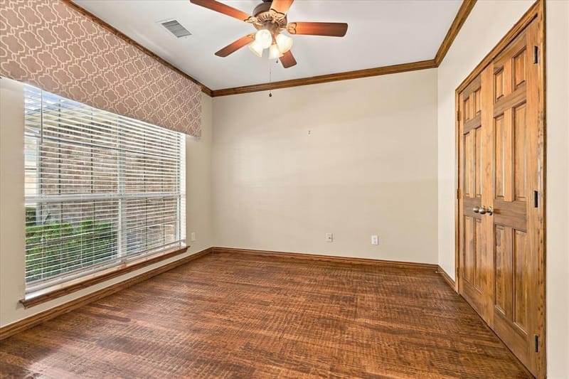 1713 Chessington Lane, McKinney TX 75072 - Photo 7