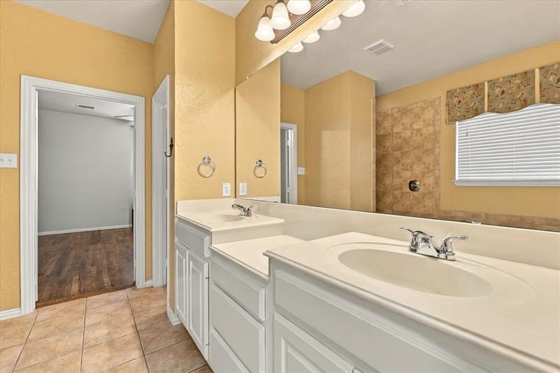 1713 Chessington Lane, McKinney TX 75072 - Photo 18