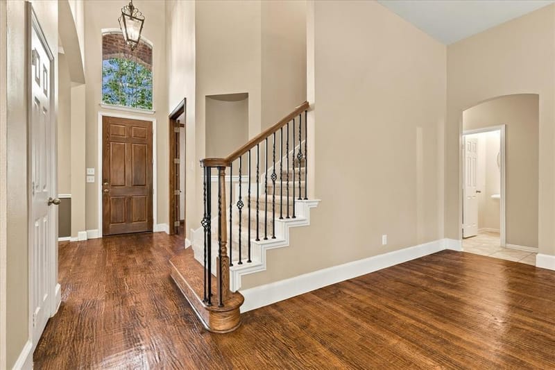 1713 Chessington Lane, McKinney TX 75072 - Photo 4
