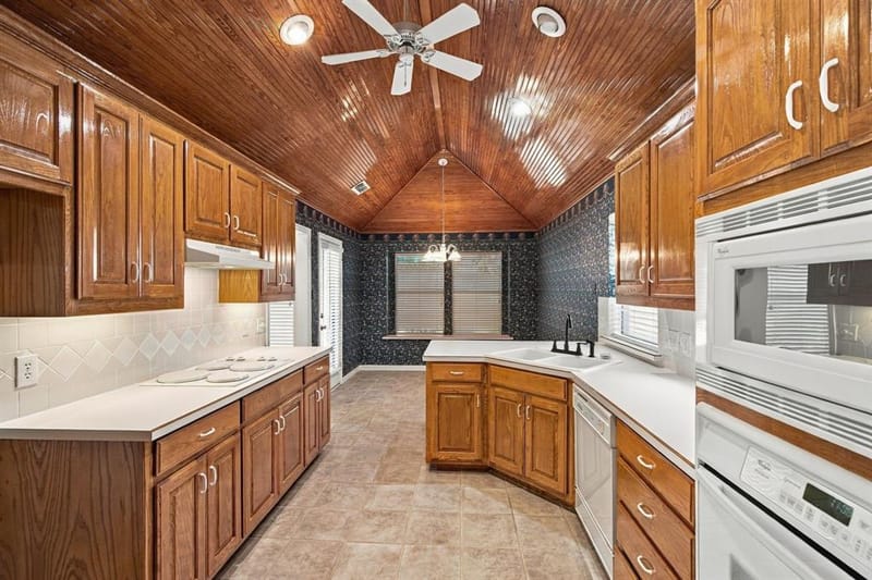 4007 Appian Way, Arlington TX 76013 - Photo 7