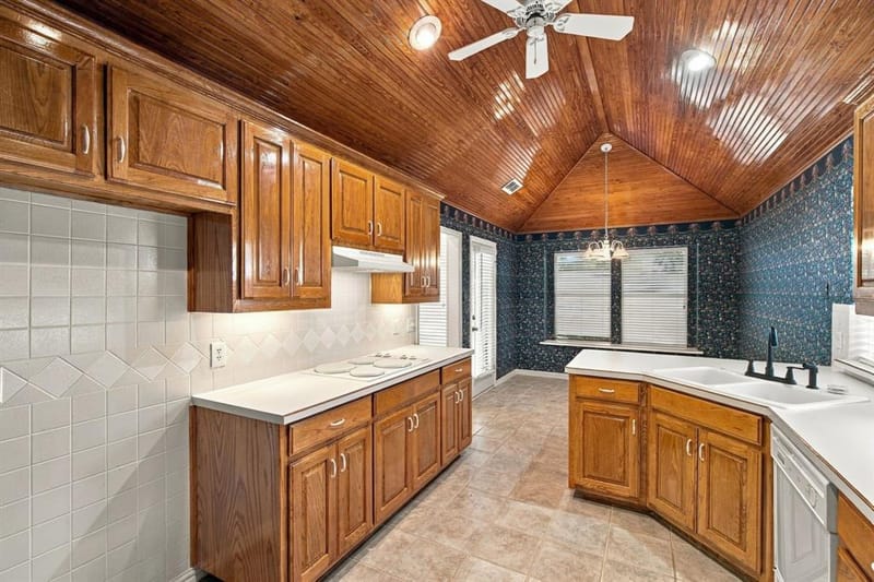 4007 Appian Way, Arlington TX 76013 - Photo 10