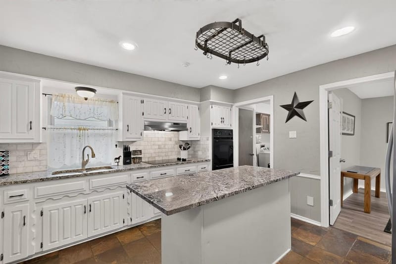 2812 Teakwood Lane, Plano TX 75075 - Photo 7