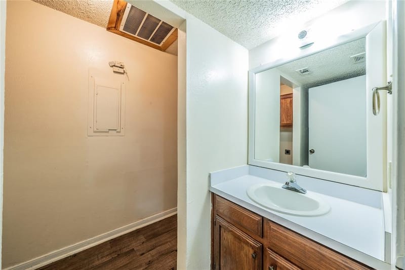 122 Country Bend, Duncanville TX 75137 - Photo 10