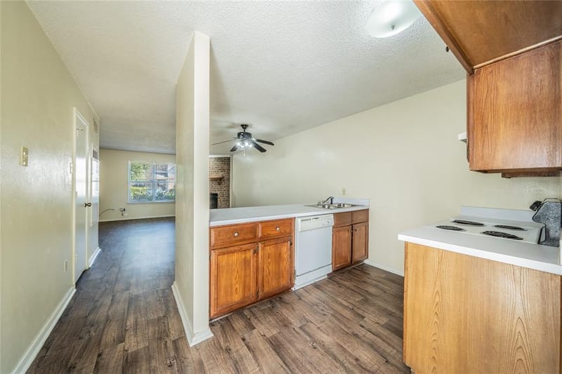122 Country Bend, Duncanville TX 75137 - Photo 4