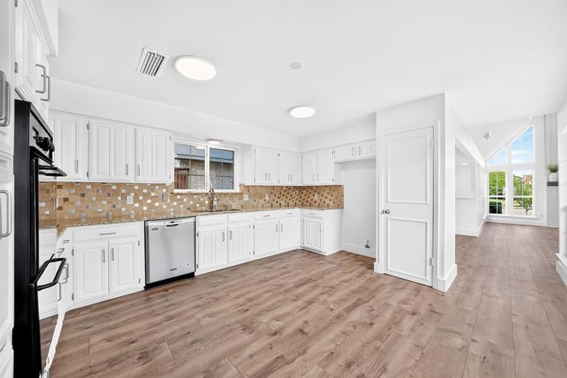 908 Via Barcelona, Mesquite TX 75150 - Photo 22