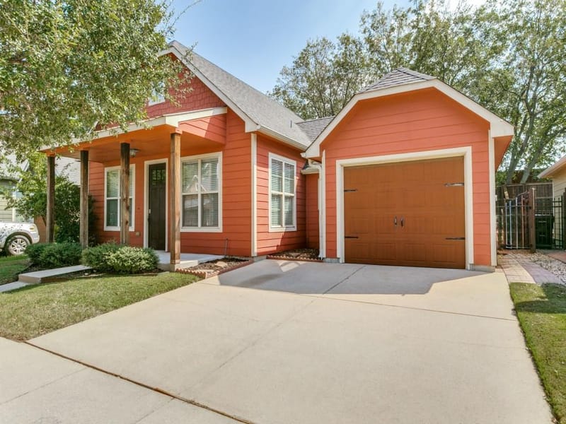 2512 Rugby Lane, Denton TX 76209 - Photo 2