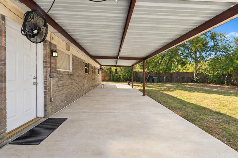 1900 Alan A Dale Road, Arlington TX 76013 - Photo 17