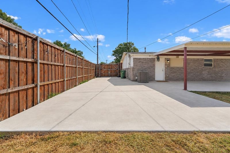 1900 Alan A Dale Road, Arlington TX 76013 - Photo 16