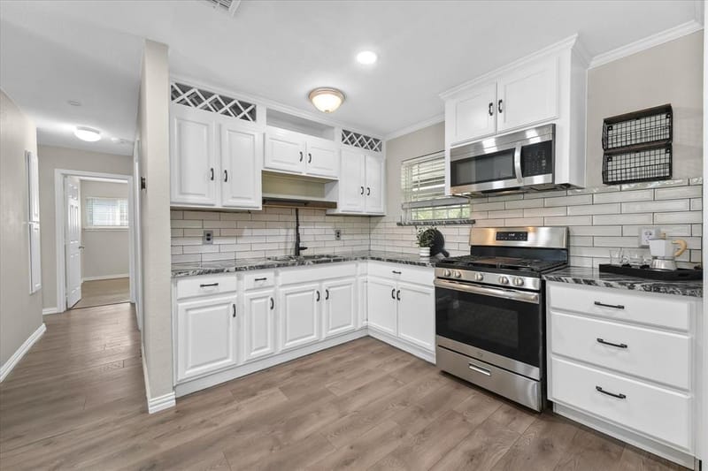 1900 Alan A Dale Road, Arlington TX 76013 - Photo 4