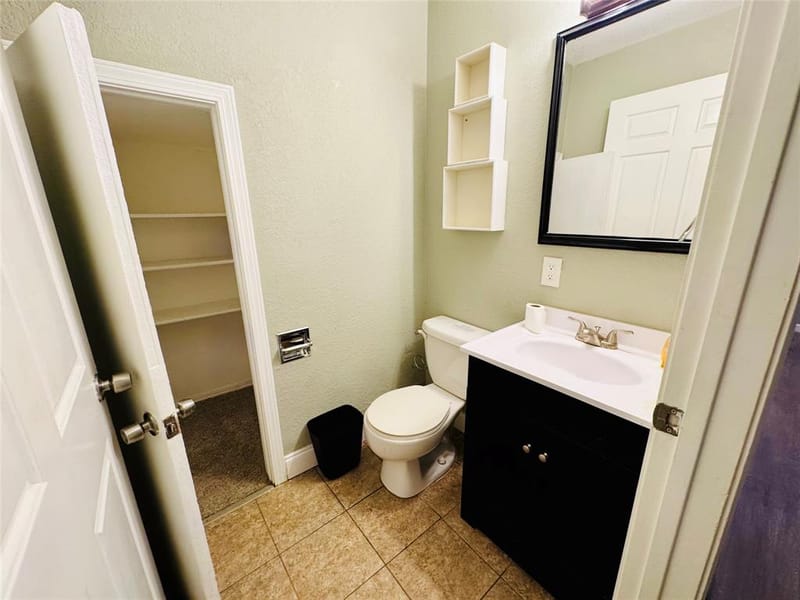 1712 Smokehouse Road, Granbury TX 76049 - Photo 10