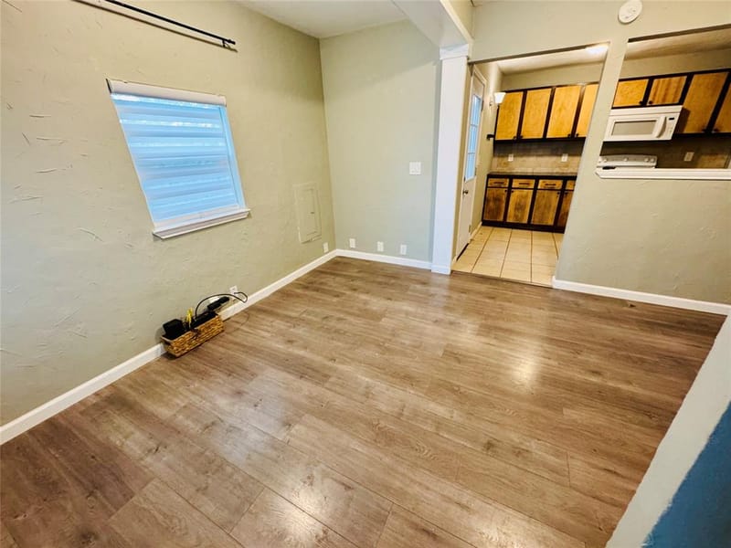 1712 Smokehouse Road, Granbury TX 76049 - Photo 8
