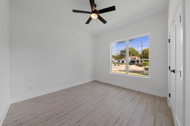 1429 E Ann Arbor Avenue, Dallas TX 75216 - Photo 22
