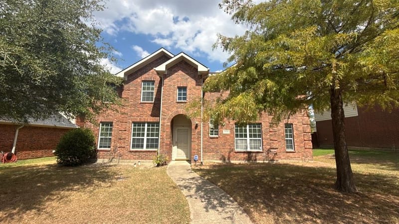 2828 Clear Creek Drive, Rockwall TX 75032