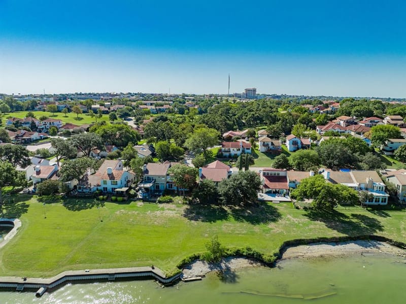 3422 Lakeside Drive, Rockwall TX 75087 - Photo 2