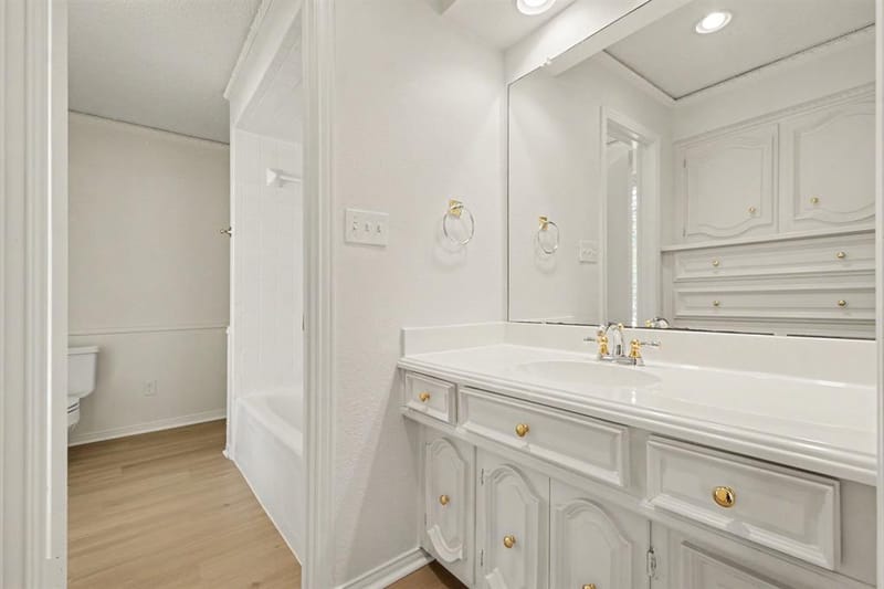 9632 Robin Meadow Drive, Dallas TX 75243 - Photo 28