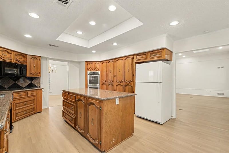 9632 Robin Meadow Drive, Dallas TX 75243 - Photo 20