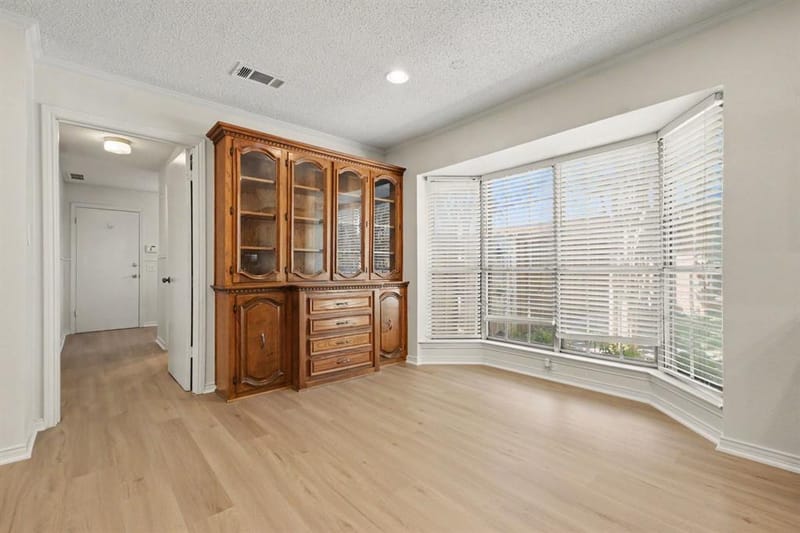 9632 Robin Meadow Drive, Dallas TX 75243 - Photo 14