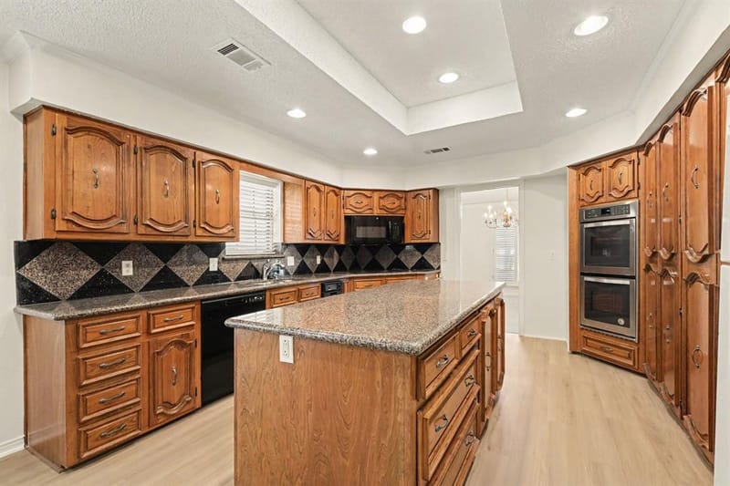 9632 Robin Meadow Drive, Dallas TX 75243 - Photo 19