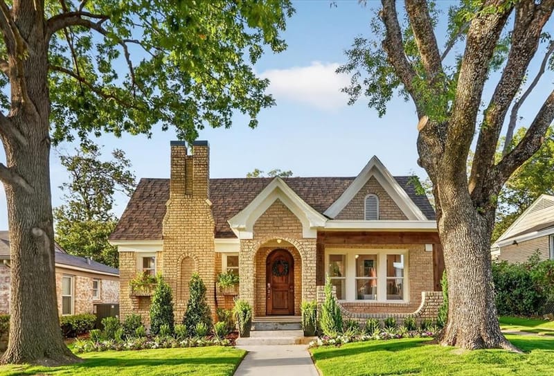 3323 Ivandell Avenue, Dallas TX 75211