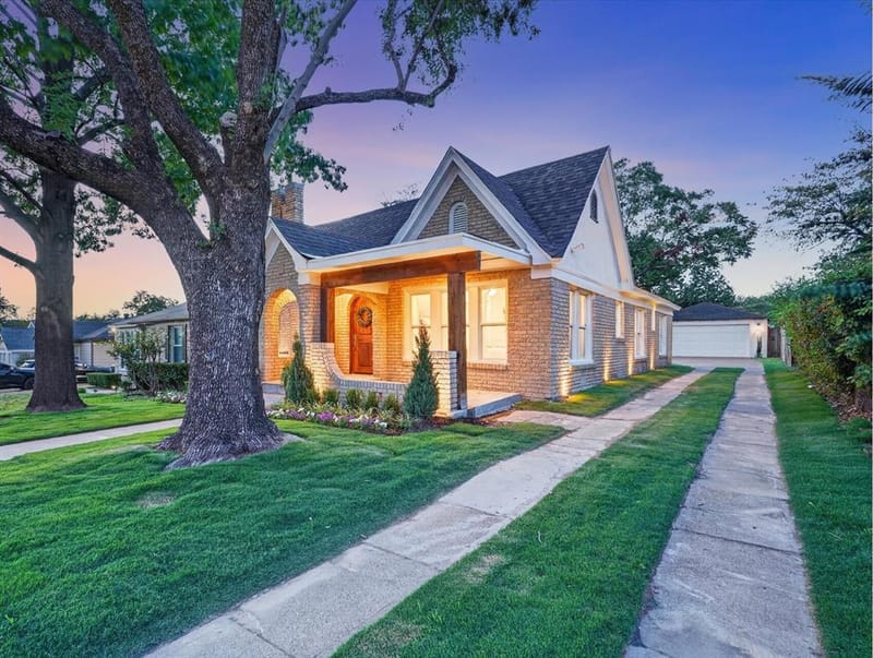 3323 Ivandell Avenue, Dallas TX 75211 - Photo 21