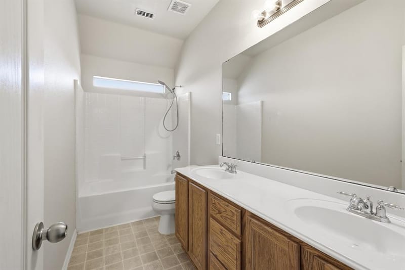 377 Kirby Drive, Lantana TX 76226 - Photo 18