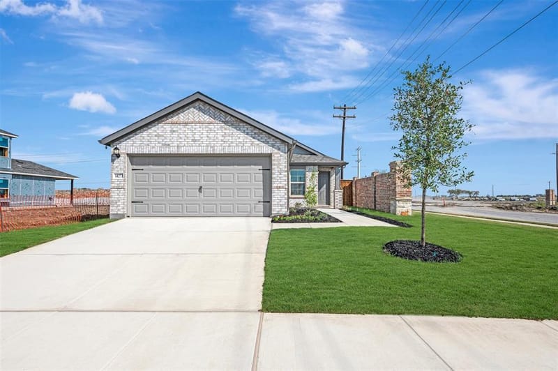 14273 Zealand Drive, Pilot Point TX 76258
